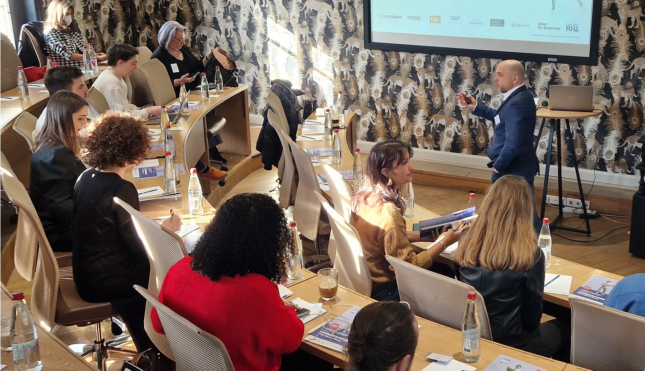 Parlons RH a dévoilé son 5e baromètre sur l’expérience collaborateur