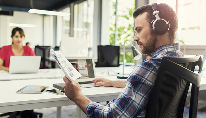 La musique au travail pour améliorer sa productivité