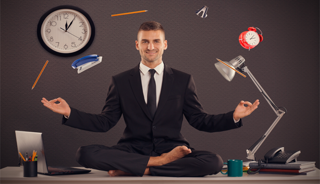 Quelques positions de yoga pour vous apprendre à rester zen dans le cadre de vos activités RH.